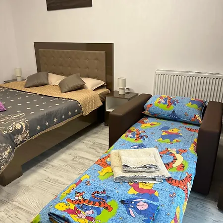 Garsoniera La Mare Апартаменты Сатурн